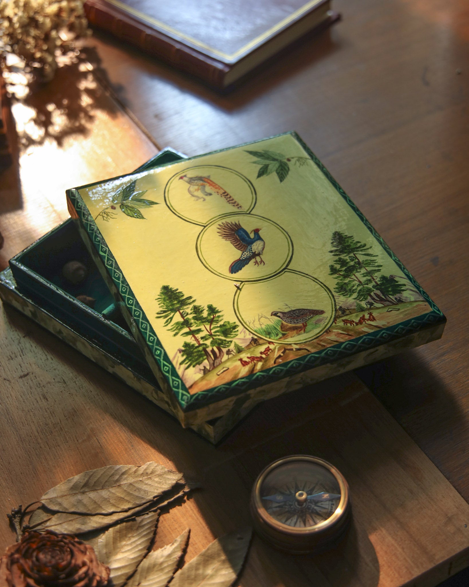 Ban-Kokur : Papier Mache Cufflink Box