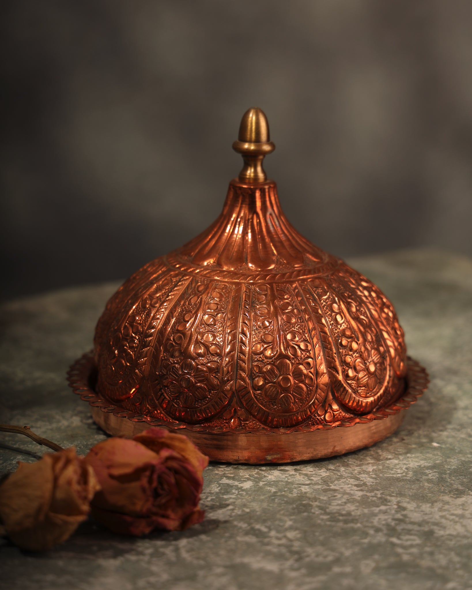Mahmaan Nawazi Khaasdaan