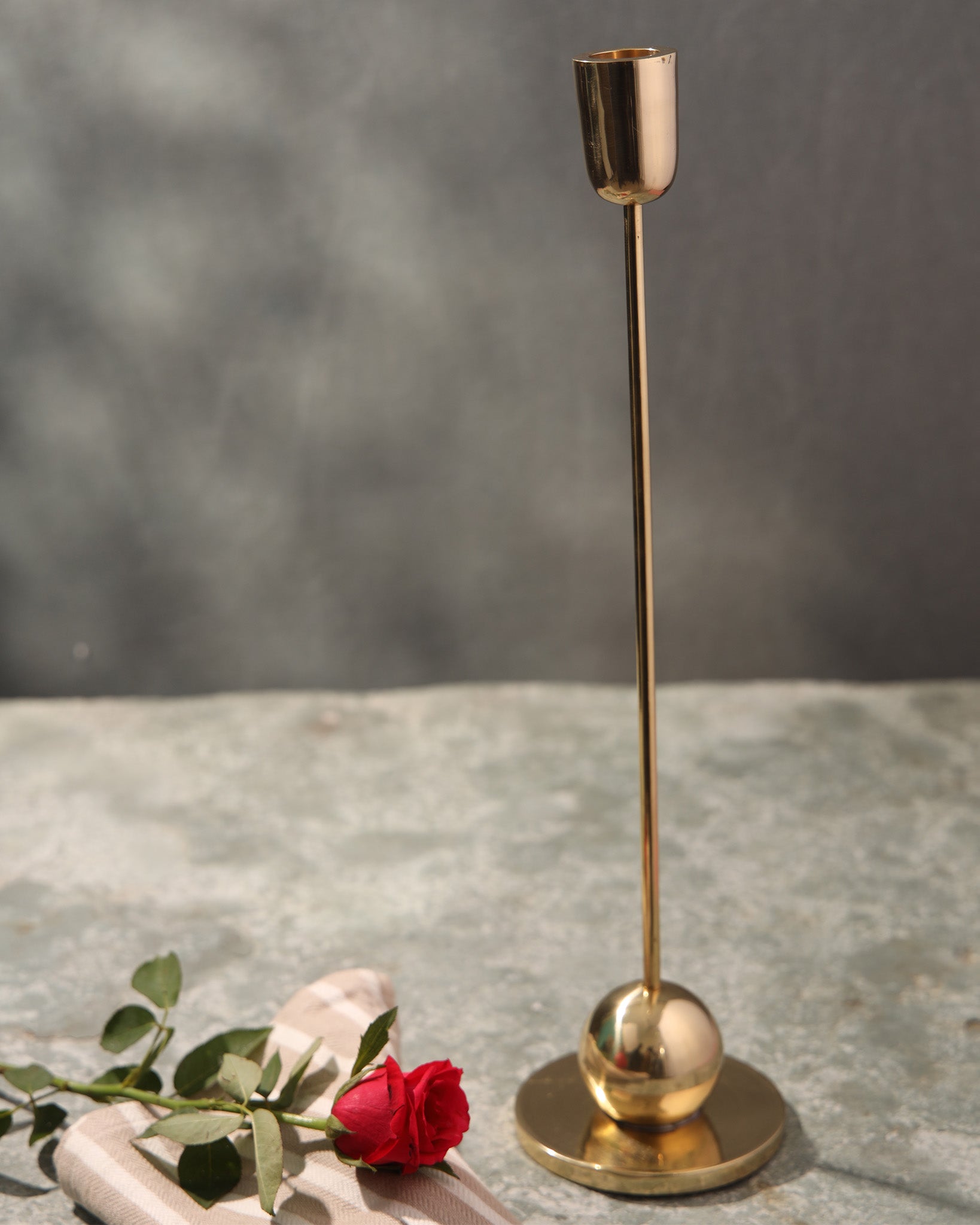 Ball Candle Stand