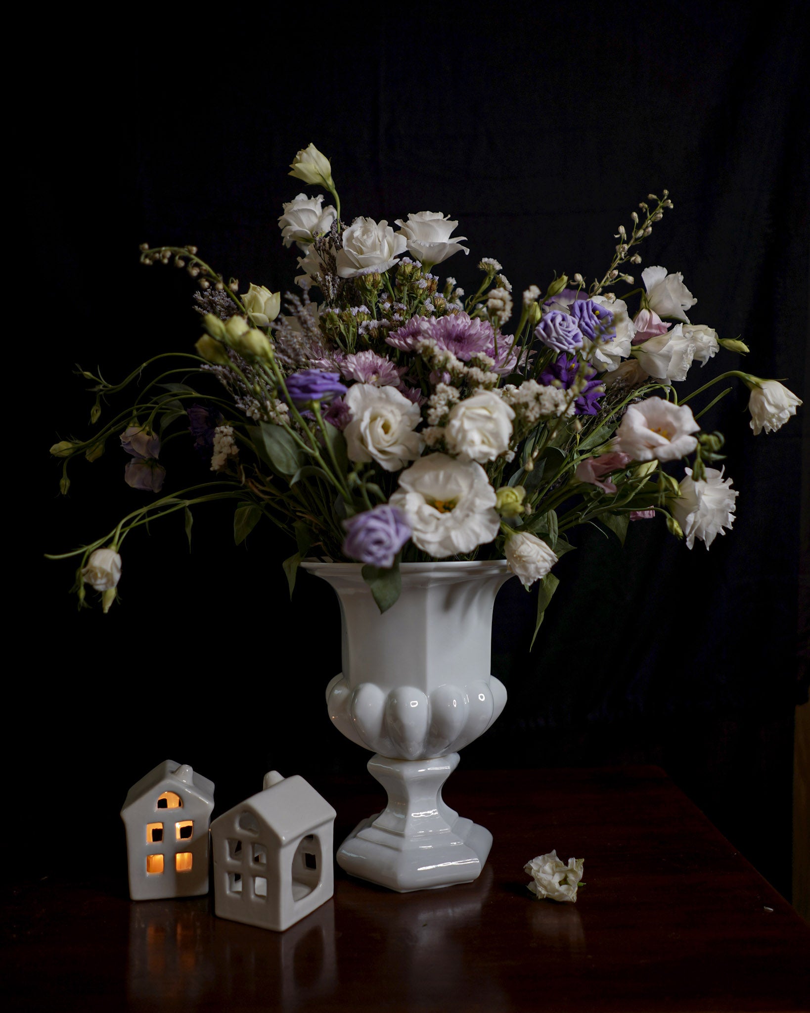 Flower vase, Crystal, Minimalist, Baroque, victorian