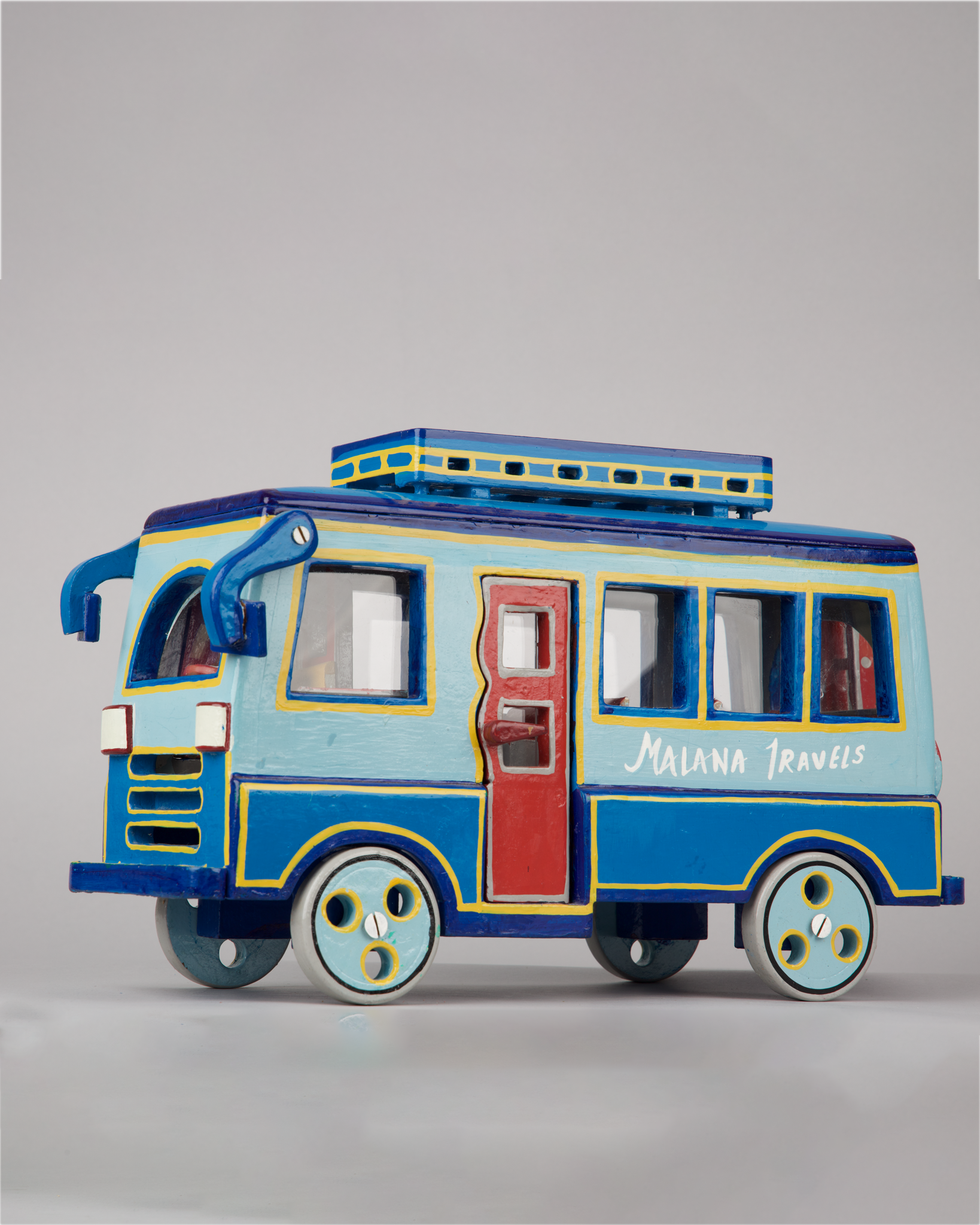 Jatrigana Lacquerware Bus- Malana