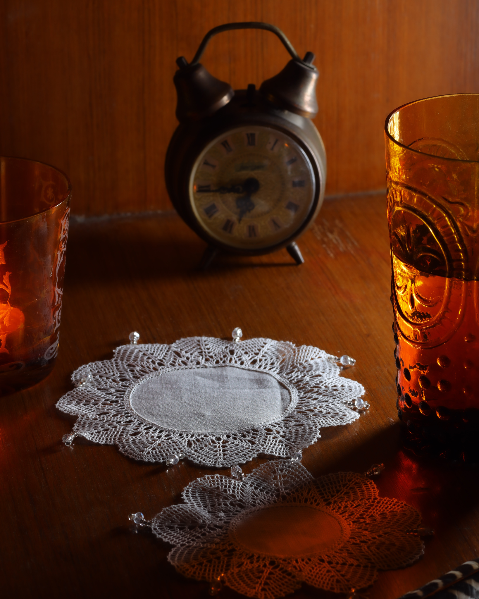 Edith Bobbin Lace Glass Mat Set