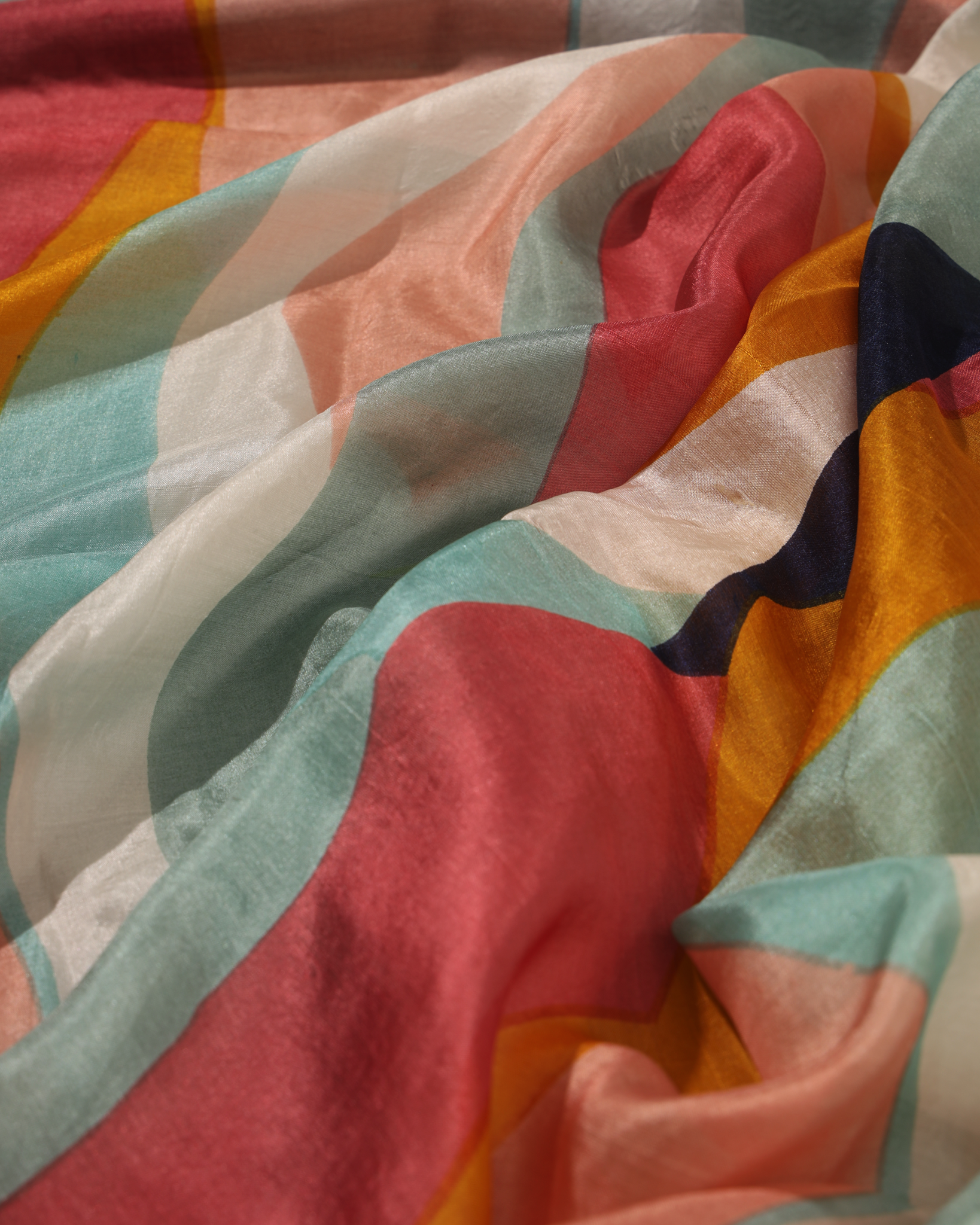 Wave scarf