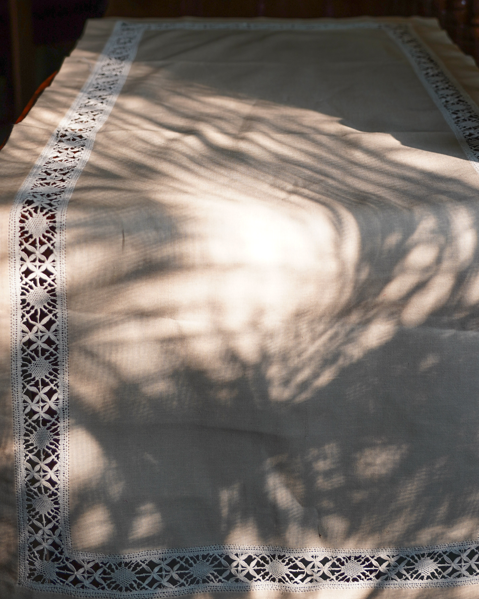 Terrence Bobbin Lace Table Runner